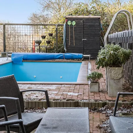 Pet Friendly In Дом отдыха Karby